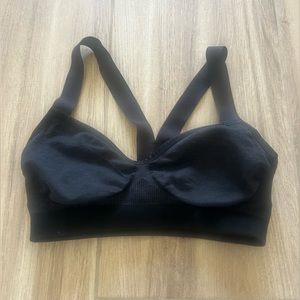 Lululemon black bra